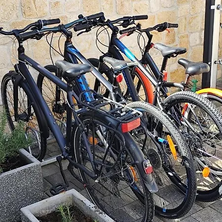 House Zvonimir Ferienhaus *