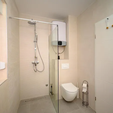 House Zvonimir Vikendica *